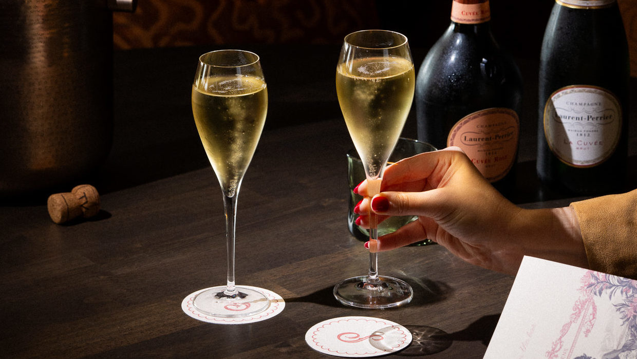 Sirens Champagne Bar at Seamill Hydro