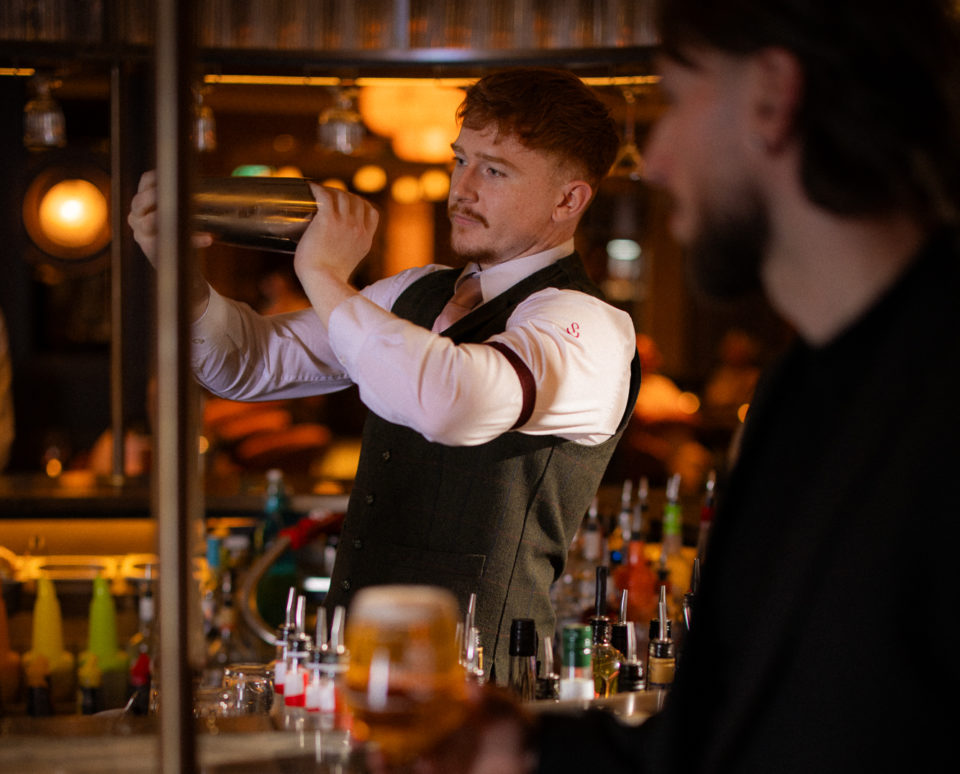 Sirens Champagne Bar at Seamill Hydro